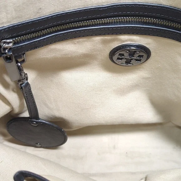 Tory Burch Robinson magazine tote shoulder bag - Picture 15 of 16